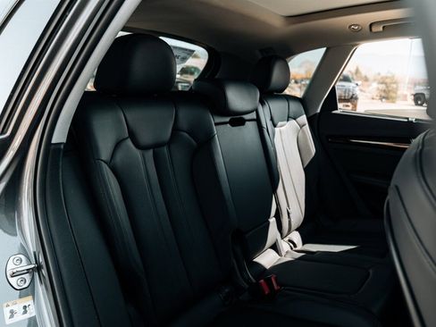 Used 2020 Audi Q5 2.0T Premium Plus w/ Premium Plus Package image 43
