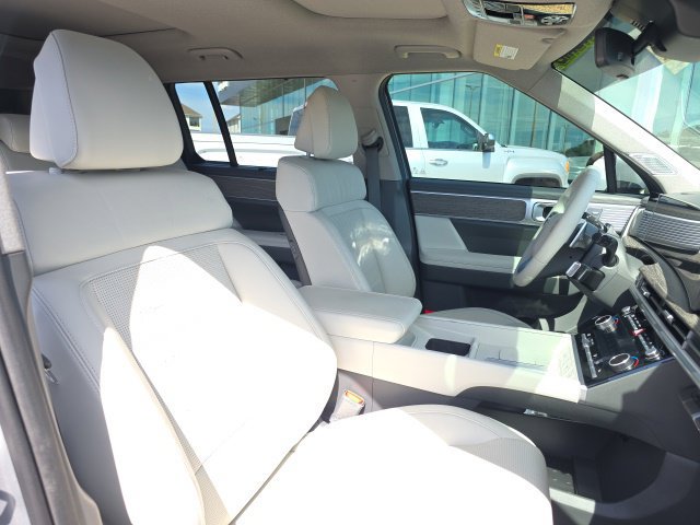 Certified 2024 Hyundai Santa Fe Limited FWD image 10