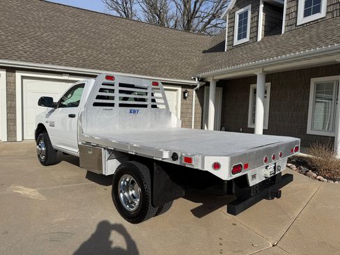 Used 2015 RAM 3500 Tradesman w/ Power & Remote Entry Group image 4