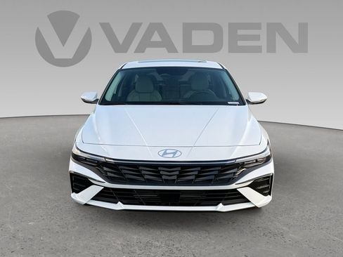 New 2026 Hyundai Elantra Limited FWD image 26