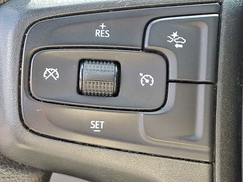 Used 2023 Chevrolet Silverado 1500 Custom image 21