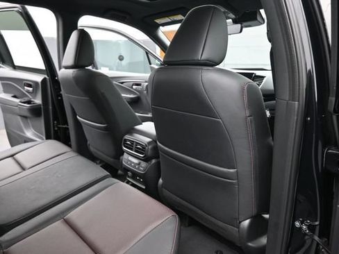 New 2026 Honda Ridgeline Black Edition image 16