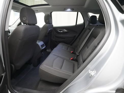 Used 2024 GMC Terrain SLE w/ Driver Convenience Package AWD/4WD image 15