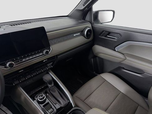 Used 2023 Chevrolet Colorado ZR2 w/ ZR2 Convenience Package III image 24