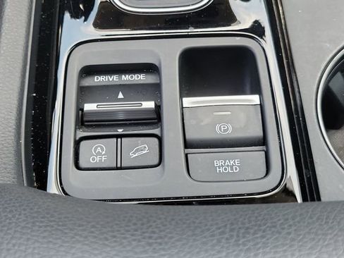 Used 2024 Honda Pilot EX-L image 37