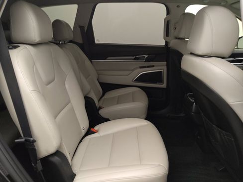 Used 2021 Kia Telluride S AWD/4WD image 19