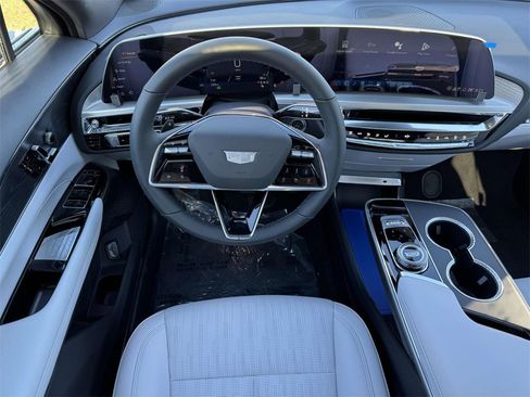 New 2025 Cadillac Lyriq Sport image 17