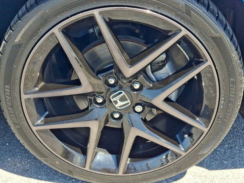 Certified 2024 Honda Civic Sport Touring image 8