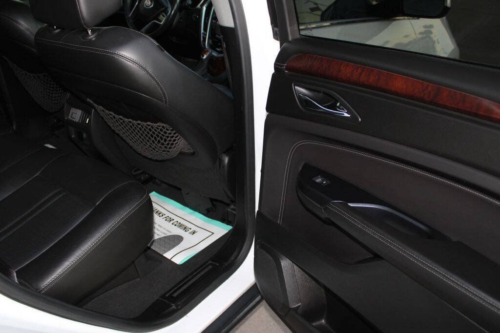 Used 2015 Cadillac SRX Luxury FWD image 15