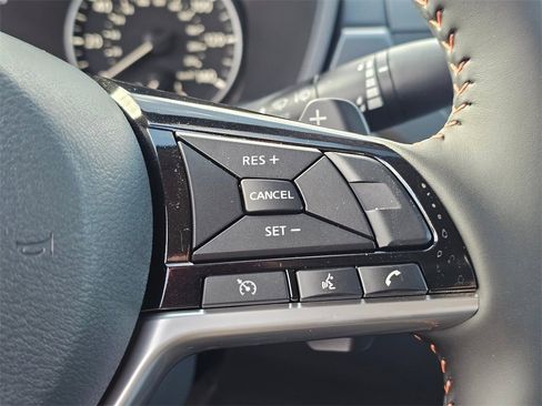 New 2025 Nissan Altima 2.5 SR image 32