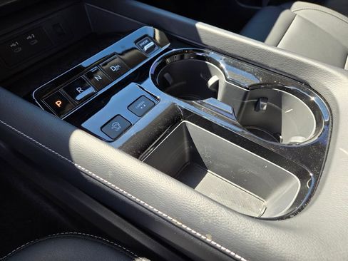 Used 2025 Nissan Murano SV image 26