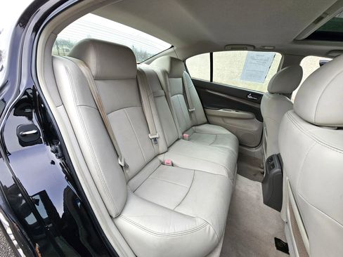 Used 2012 INFINITI G37 G37x Sedan 4D w/ Premium Pkg image 14