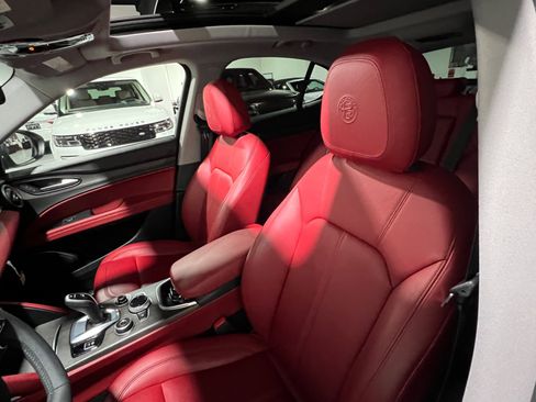 Used 2021 Alfa Romeo Stelvio Ti w/ Nero Edizione image 22