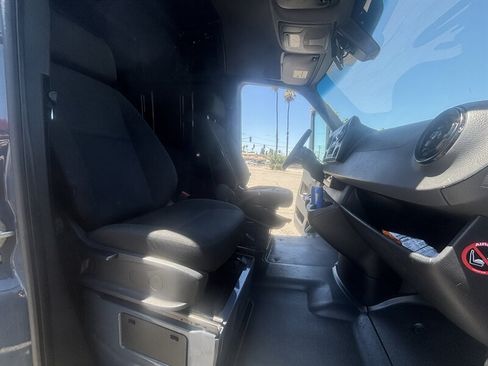 Used 2019 Mercedes-Benz Sprinter 170 image 14