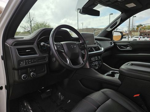 Used 2022 Chevrolet Tahoe RST w/ Luxury Package RWD image 15