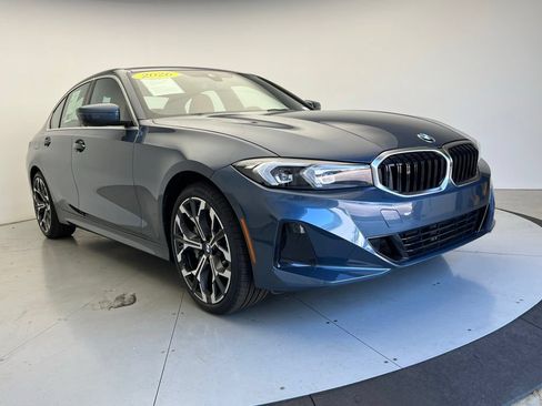 Certified 2026 BMW 330i Sedan RWD image 2