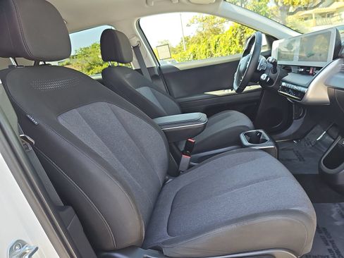 Certified 2024 Hyundai Ioniq 5 SE RWD image 10