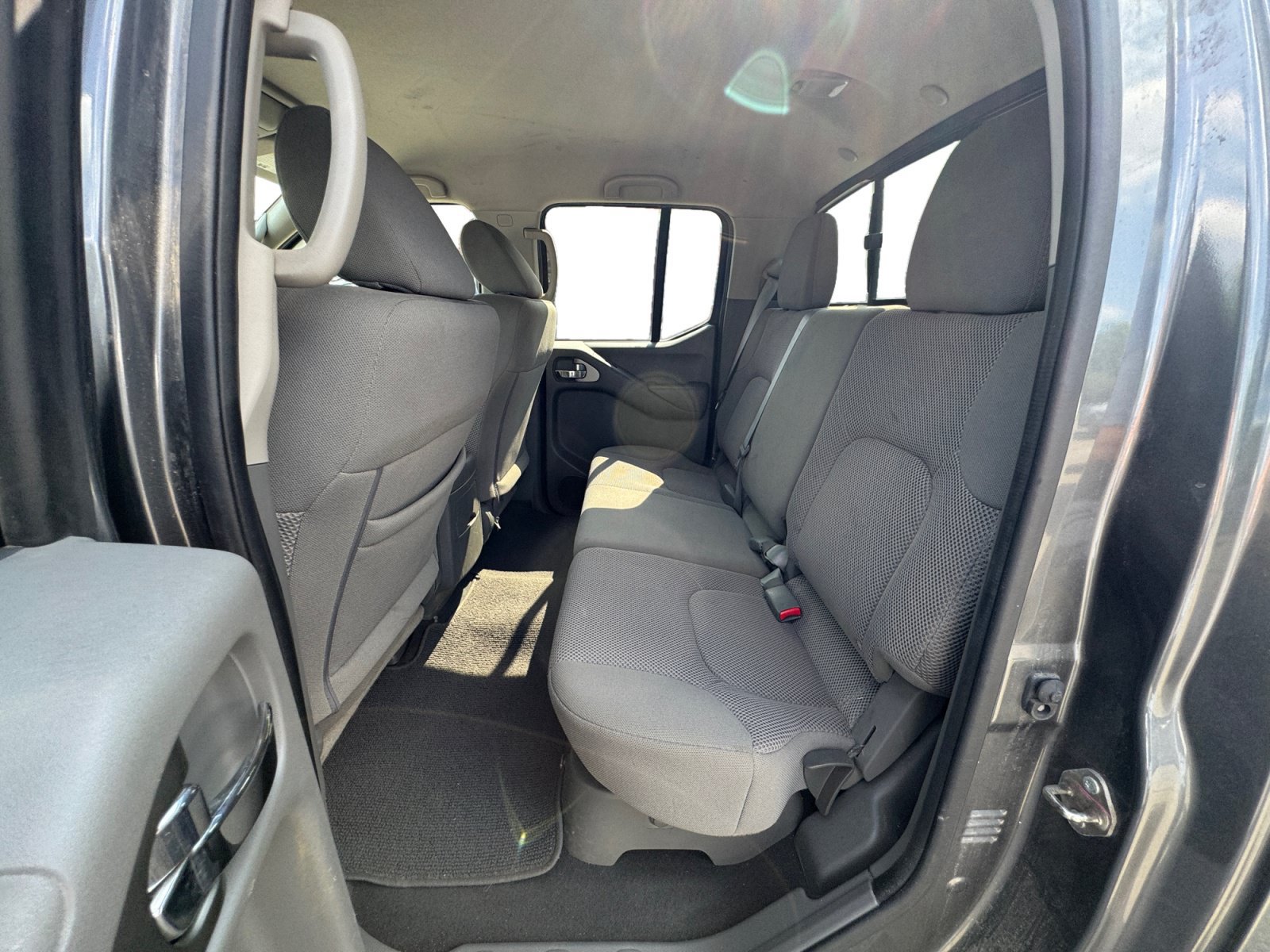 Used 2019 Nissan Frontier SV AWD/4WD image 8