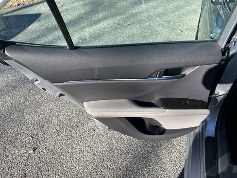 Used 2024 Toyota Camry XSE FWD image 21