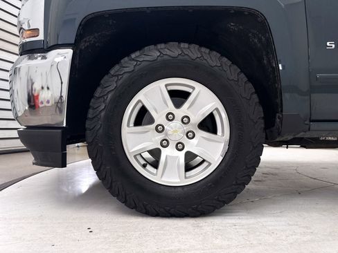 Used 2017 Chevrolet Silverado 1500 LT w/ All Star Edition RWD image 11