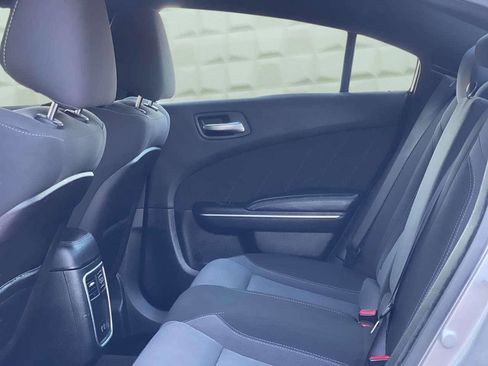 Used 2016 Dodge Charger SXT w/ Driver Confidence Group image 21