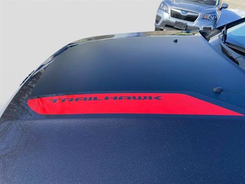 Used 2022 Jeep Compass Trailhawk w/ Trailhawk Convenience Group image 12