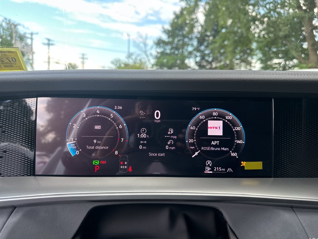 New 2026 Volkswagen Tiguan SE R-Line AWD/4WD image 13