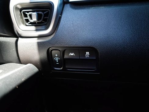 Used 2021 Kia Sorento S FWD image 31