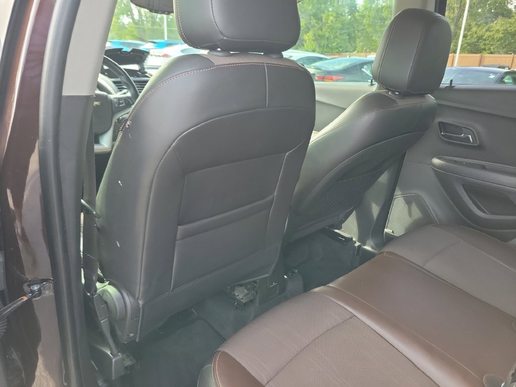 Used 2015 Chevrolet Trax LT w/ LT Plus Package FWD image 16