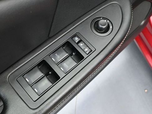 Used 2012 Chrysler 200 Limited FWD image 18