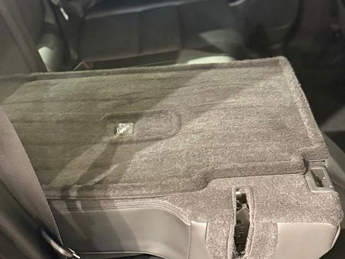 Used 2023 Nissan Rogue SV w/ SV Premium B Package image 57