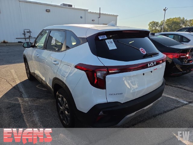 Used 2026 Kia Seltos LX FWD image 4