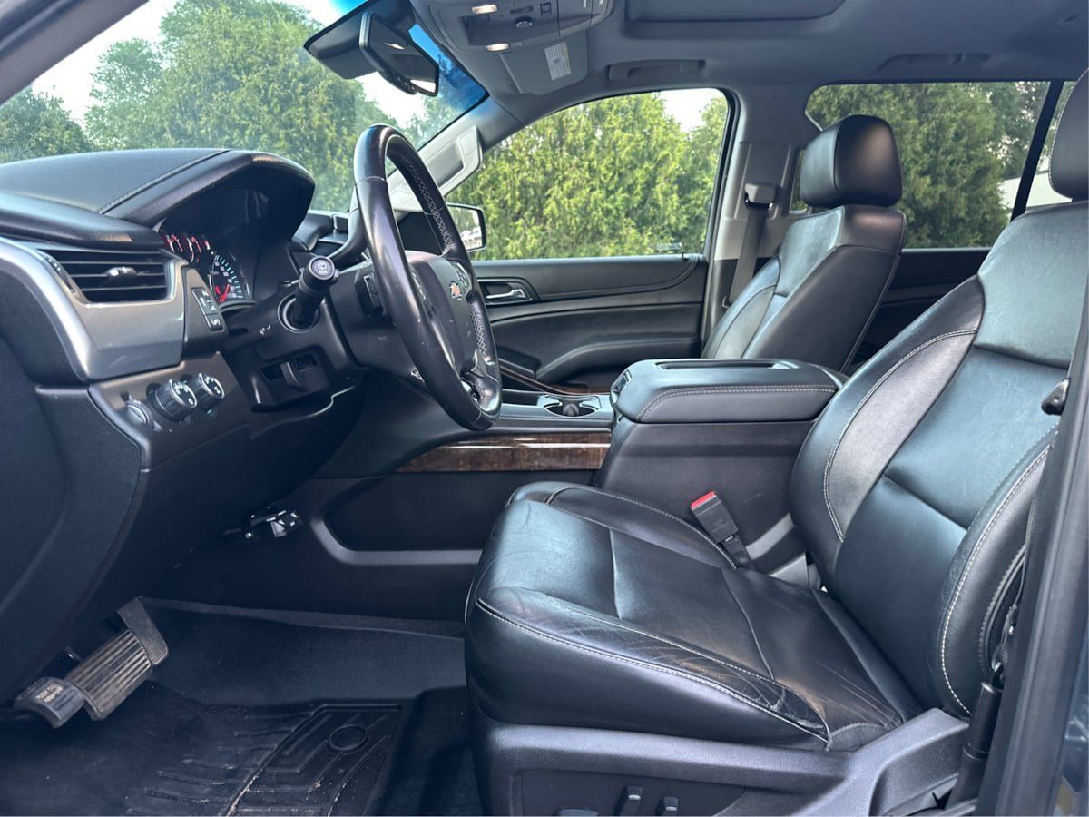 Used 2019 Chevrolet Suburban LT AWD/4WD image 9