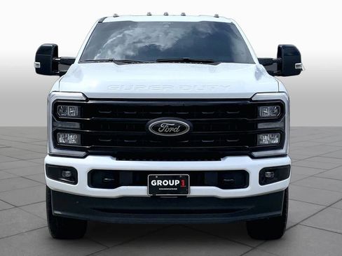 Used 2024 Ford F250 Lariat w/ Black Appearance Package AWD/4WD image 4