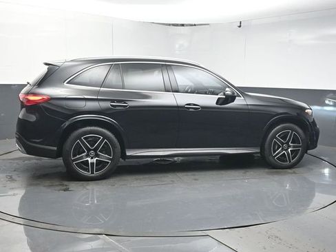 Used 2025 Mercedes-Benz GLC 300 image 8