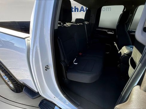 Used 2024 Chevrolet Silverado 2500 LT w/ Convenience Package image 26