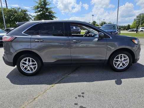 Used 2024 Ford Edge SEL AWD/4WD image 9