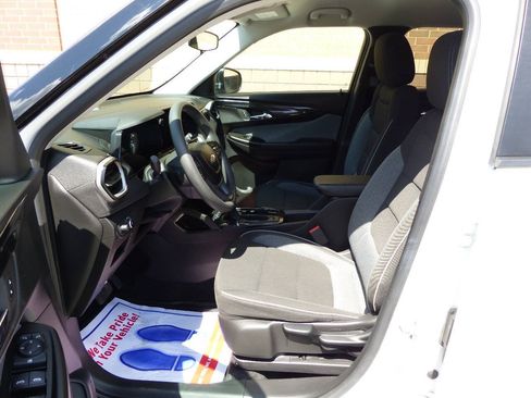 Used 2024 Chevrolet TrailBlazer LS w/ LS Convenience Package FWD image 20