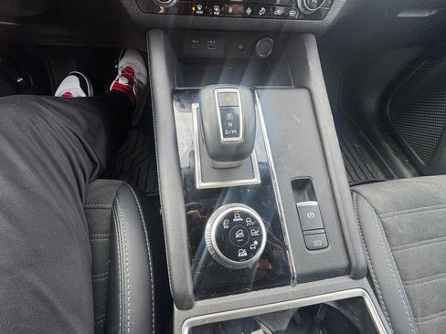 Used 2024 Mitsubishi Outlander SE image 20