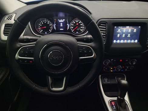 Used 2019 Jeep Compass Latitude image 22