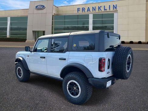 New 2026 Ford Bronco Badlands w/ Sasquatch Package AWD/4WD image 5