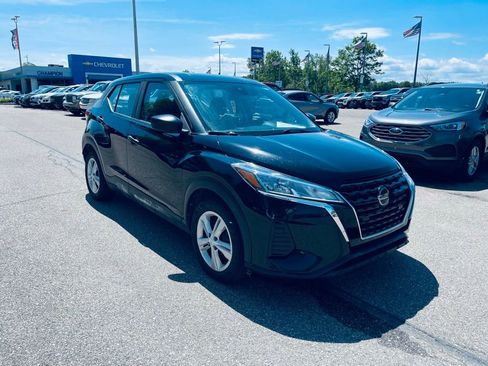 Used 2021 Nissan Kicks S FWD image 9