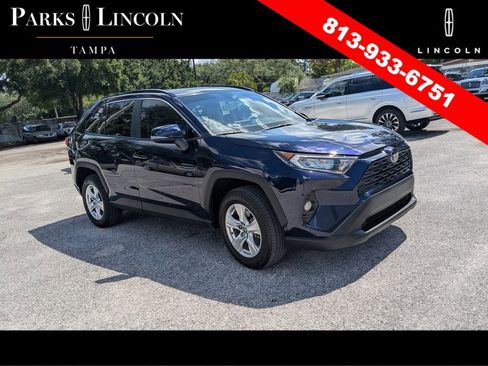 Used 2019 Toyota RAV4 XLE w/ Convenience Package FWD image 1