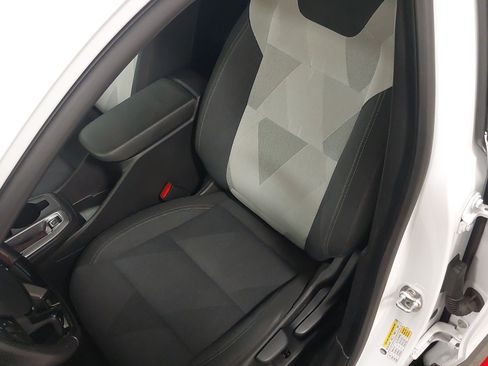 Certified 2024 Chevrolet Trax RS FWD image 22