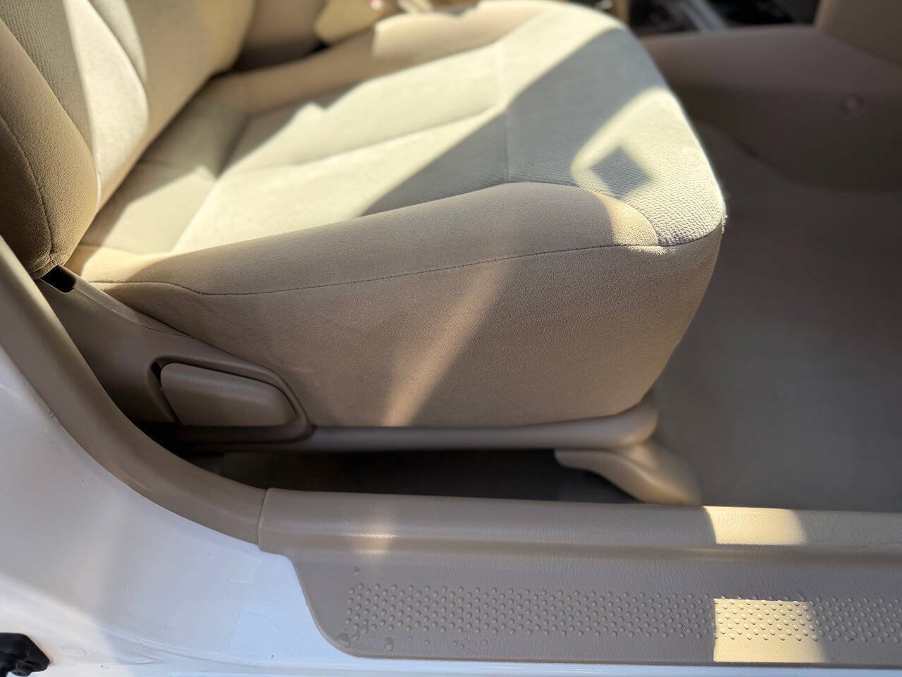 Used 2002 MAZDA Protege FWD image 93