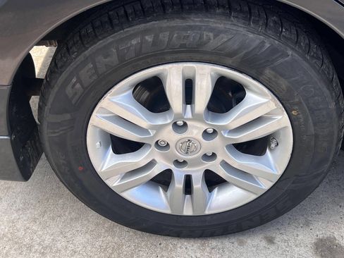 Used 2010 Nissan Altima 2.5 SL w/ SL Pkg image 10