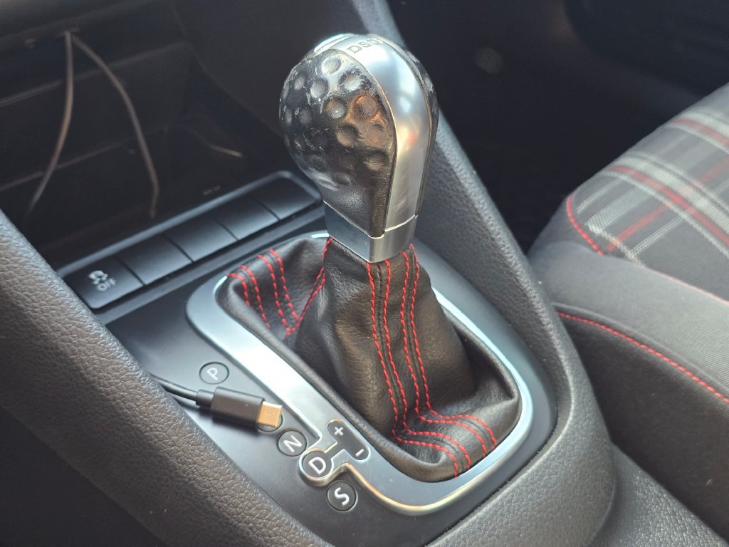 Used 2014 Volkswagen GTI Wolfsburg Edition FWD image 27