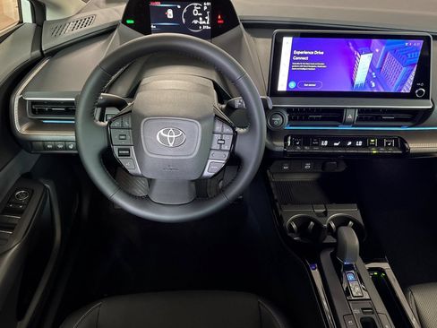 New 2027 Toyota Prius XLE FWD image 17