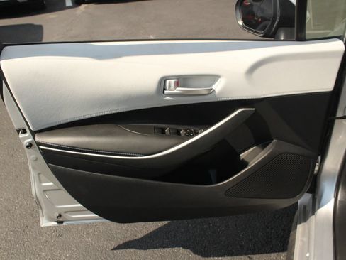 Used 2020 Toyota Corolla SE FWD image 13
