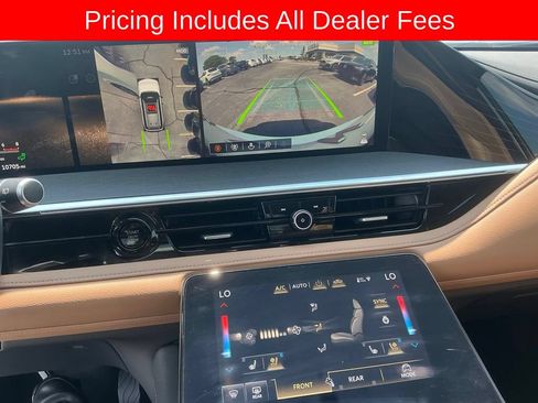 Used 2025 INFINITI QX80 Sensory AWD/4WD image 18